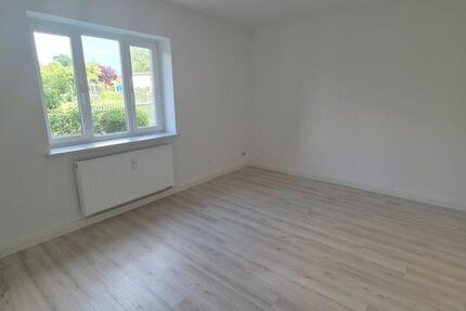 Wohnung Glauchau - 2 Zimmer, 53 m&sup2;, 310&euro; | Angebot:24487630