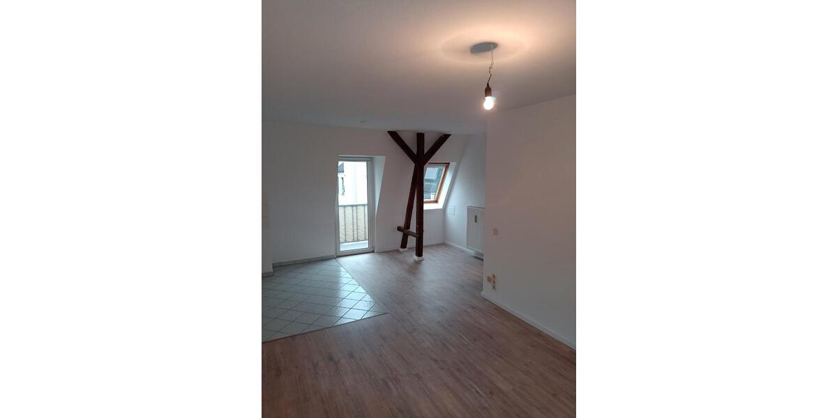 Etagenwohnung Zwickau Zwickau-Nord - 12 Zimmer, 305 m&sup2;, 255.000&euro; | Angebot:27074398