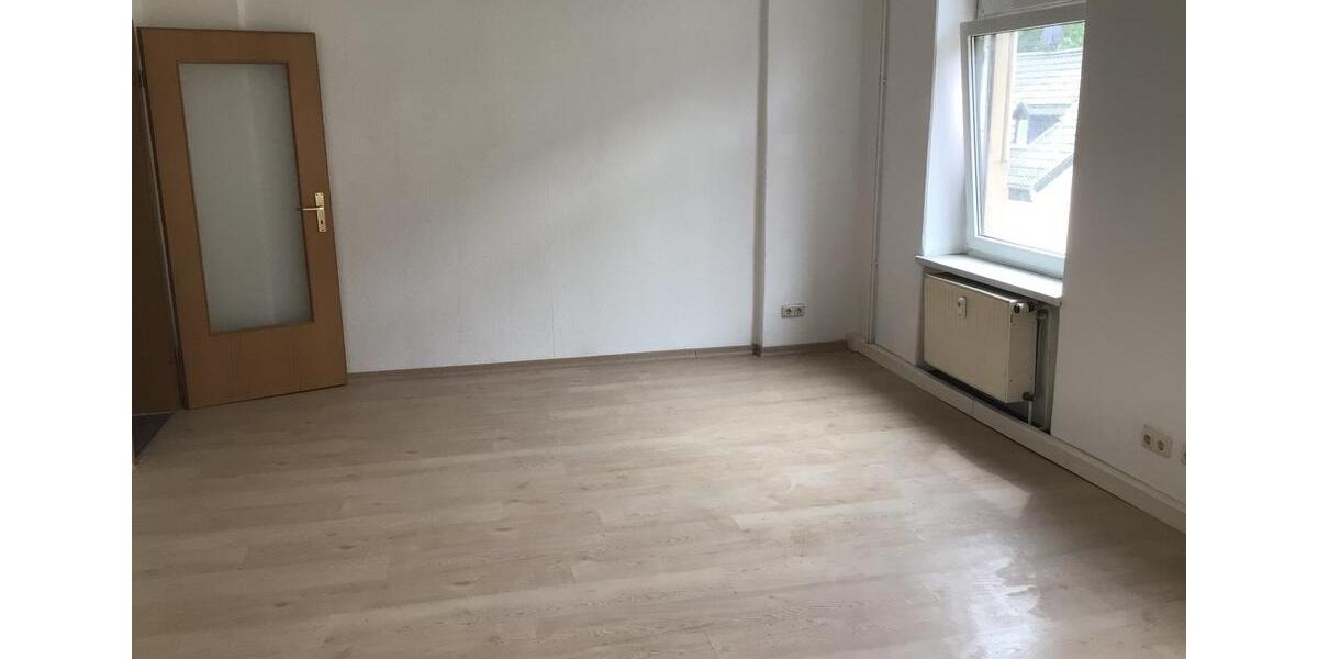 Etagenwohnung Aue-Bad Schlema Bad Schlema - 3 Zimmer, 101 m&sup2;, 400&euro; | Angebot:24770504