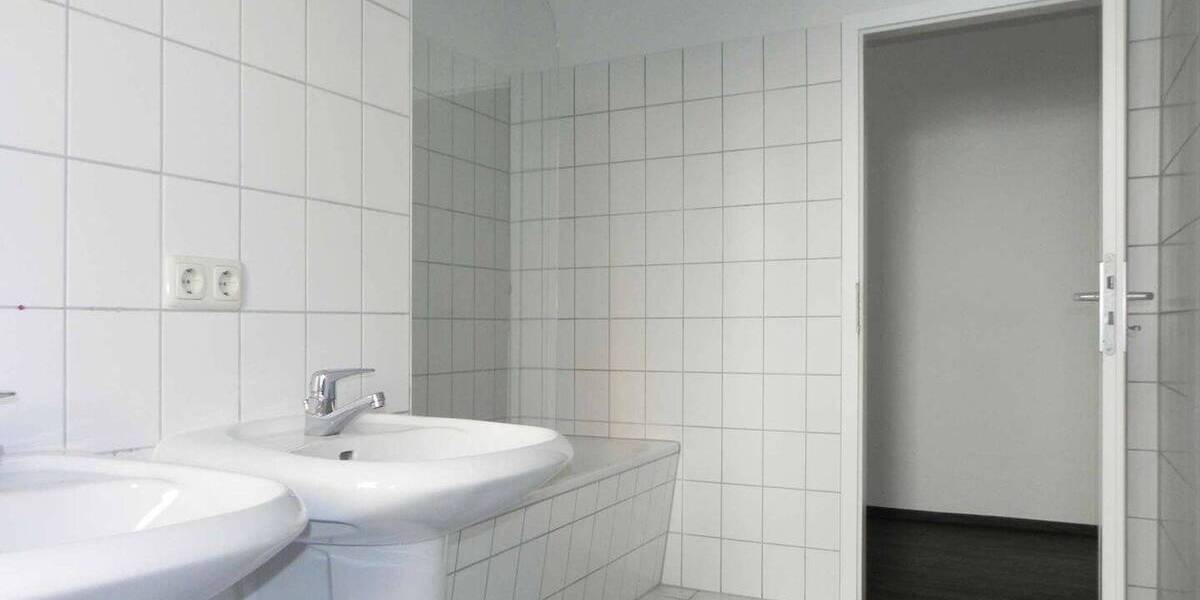 Etagenwohnung Greiz - 2 Zimmer, 61 m&sup2;, 49.000&euro; | Angebot:25729317