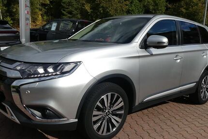 Mitsubishi Outlander 51.900 km 16.990 &euro; Schneeberg 08289