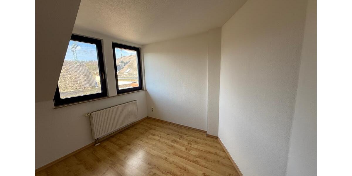 Dachgeschoßwohnung Zwickau Zwickau-Nord - 3 Zimmer, 99 m&sup2;, 620&euro; | Angebot:25753769