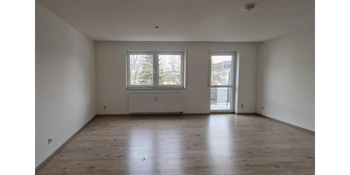 Etagenwohnung Zwickau - 1 Zimmer, 45 m&sup2;, 320&euro; | Angebot:24526445