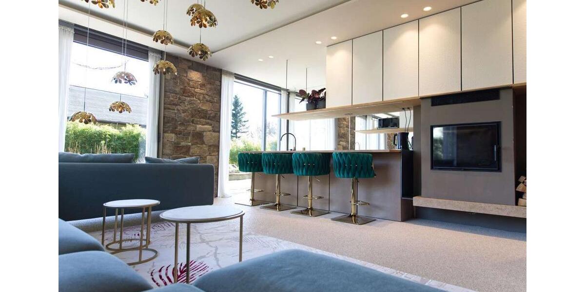 Etagenwohnung Zwickau Cainsdorf - 2 Zimmer, 68 m&sup2;, 1.200&euro; | Angebot:24742174