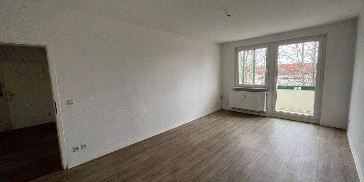 Etagenwohnung Zwickau Marienthal - 3 Zimmer, 60 m&sup2;, 319&euro; | Angebot:25700314
