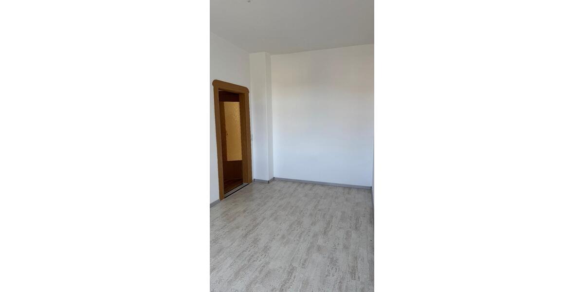 Etagenwohnung Lichtentanne - 3 Zimmer, 58 m&sup2;, 348&euro; | Angebot:24891371