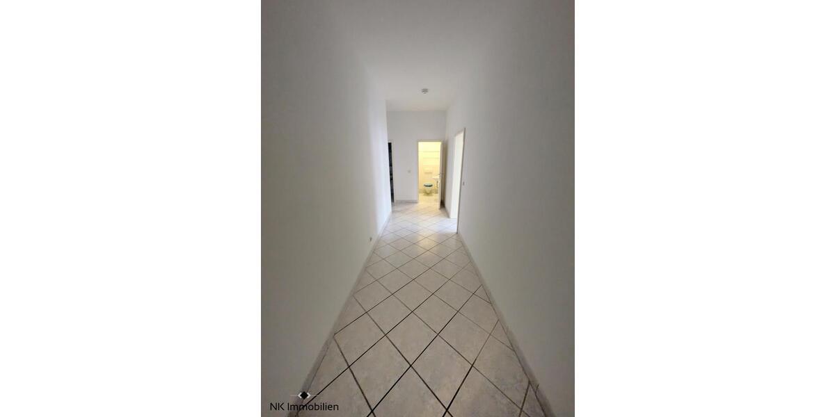 Etagenwohnung Zwickau - 3 Zimmer, 87 m&sup2;, 520&euro; | Angebot:25945655