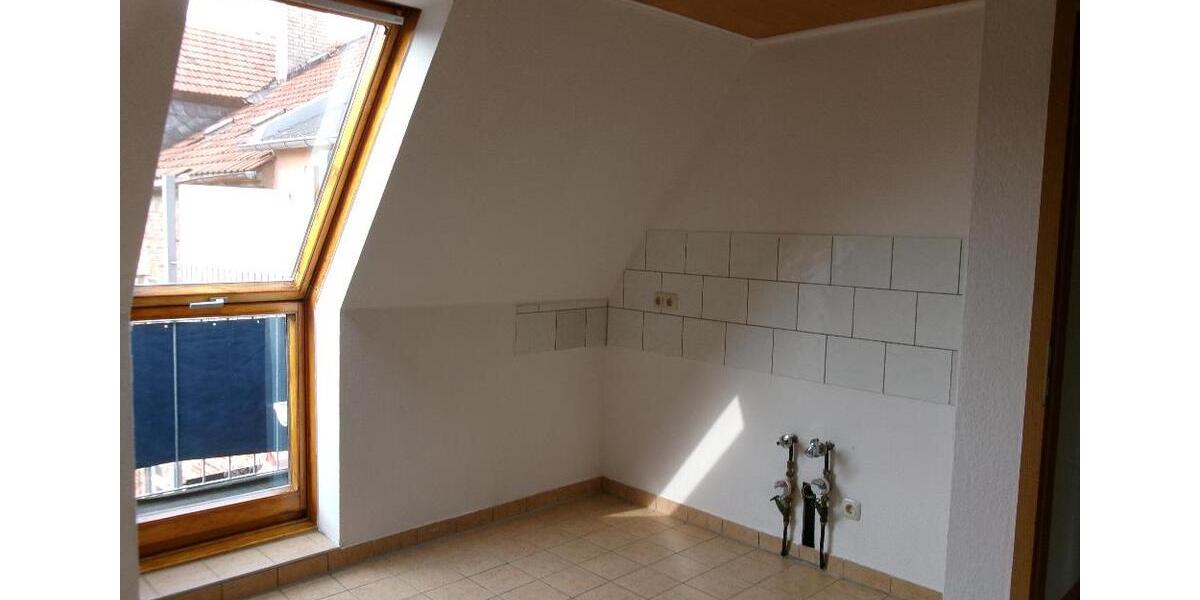 Dachgeschoßwohnung Auerbach/Vogtland Vogtland - 2 Zimmer, 67 m&sup2;, 337&euro; | Angebot:20444543