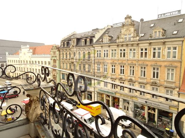 Etagenwohnung Zwickau - 3 Zimmer, 151 m&sup2;, 1.150&euro; | Angebot:22591272