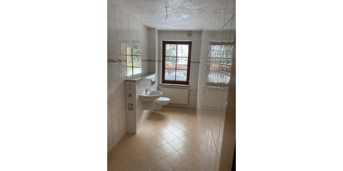 Mehrfamilienhaus, Wohnhaus Crinitzberg - 10 Zimmer, 182 m&sup2;, 375.000&euro; | Angebot:25171448