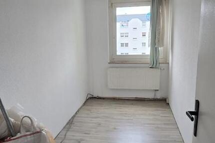 Wohnung Mülsen - 4 Zimmer, 70 m&sup2;, 395&euro; | Angebot:25831500