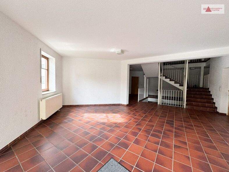 Etagenwohnung St. Egidien - 2 Zimmer, 55 m&sup2;, 440&euro; | Angebot:25688183