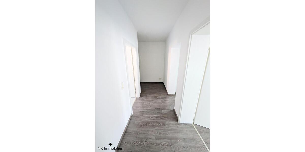 Etagenwohnung Zwickau - 3 Zimmer, 68 m&sup2;, 410&euro; | Angebot:25945671