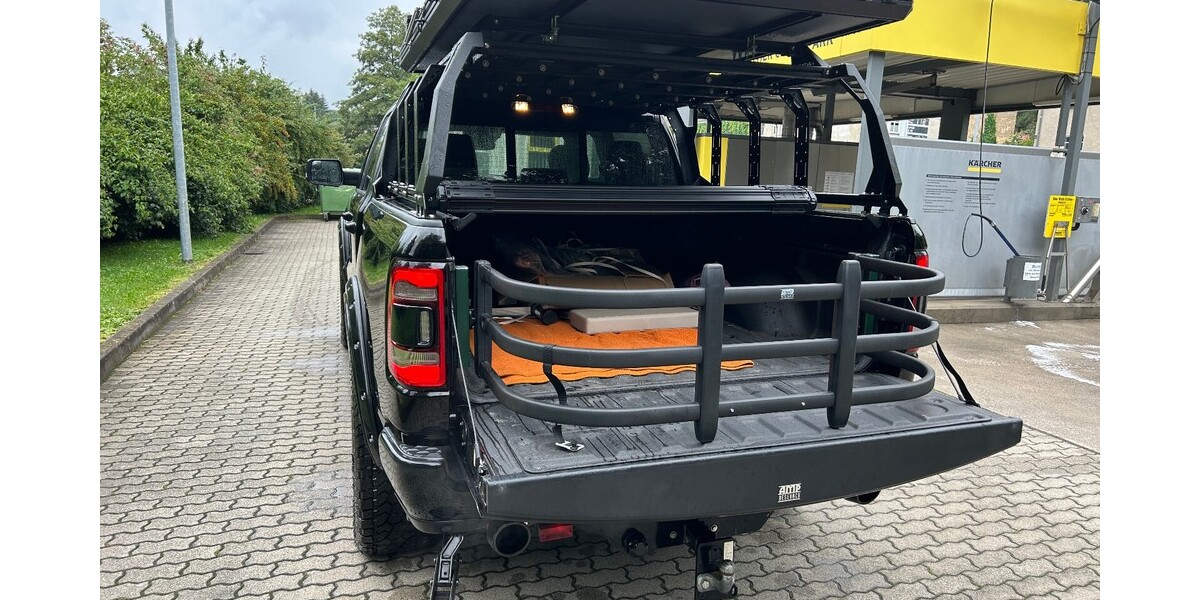 Dodge Ram 1500 Crew Cab Pick-up 57.500 km 73.500 &euro; Greiz 07973