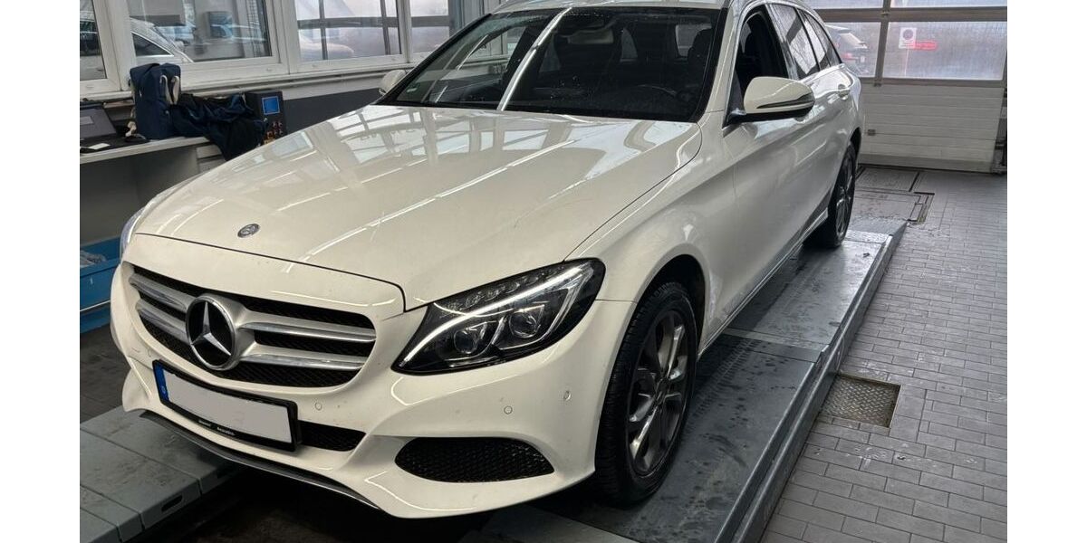 Mercedes-Benz C 200 146.434 km 15.500 &euro; Zwickau 08060