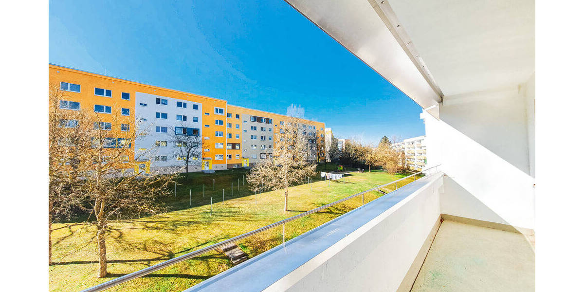 Etagenwohnung Zwickau Eckersbach - 3 Zimmer, 71 m&sup2;, 412&euro; | Angebot:25676758