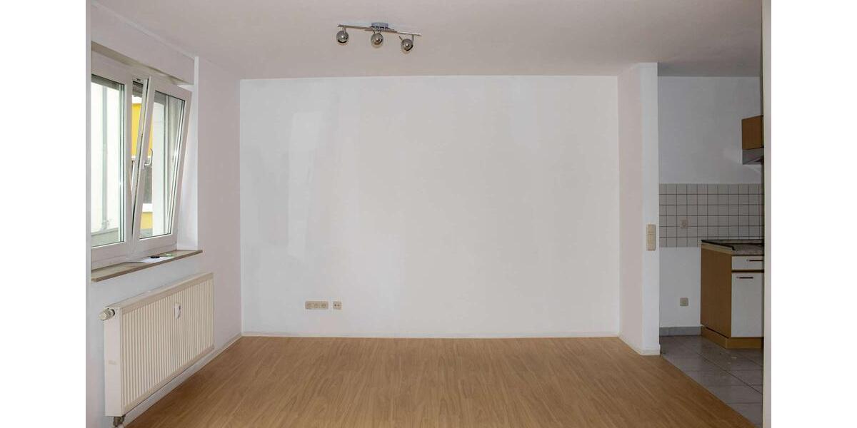 Etagenwohnung Zwickau - 2 Zimmer, 42 m&sup2;, 506&euro; | Angebot:23146896