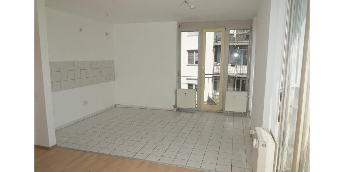 Erdgeschoßwohnung Hohenstein-Ernstthal Ernstthal - 2 Zimmer, 60 m&sup2;, 330&euro; | Angebot:25369422