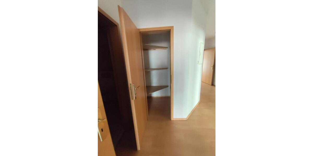 Etagenwohnung Aue-Bad Schlema Bad Schlema - 3 Zimmer, 87 m&sup2;, 522&euro; | Angebot:24810860