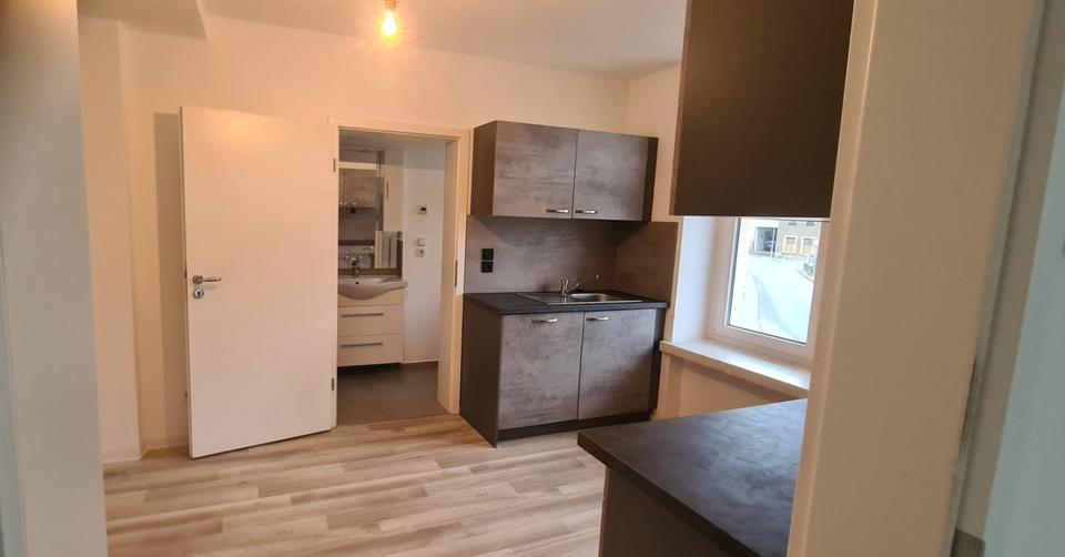 Etagenwohnung Lößnitz - 2 Zimmer, 61 m&sup2;, 460&euro; | Angebot:25087175
