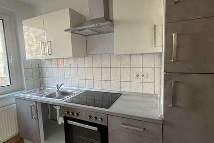 Wohnung Zwickau Marienthal Ost - 4 Zimmer, 70 m&sup2;, 399&euro; | Angebot:25397899