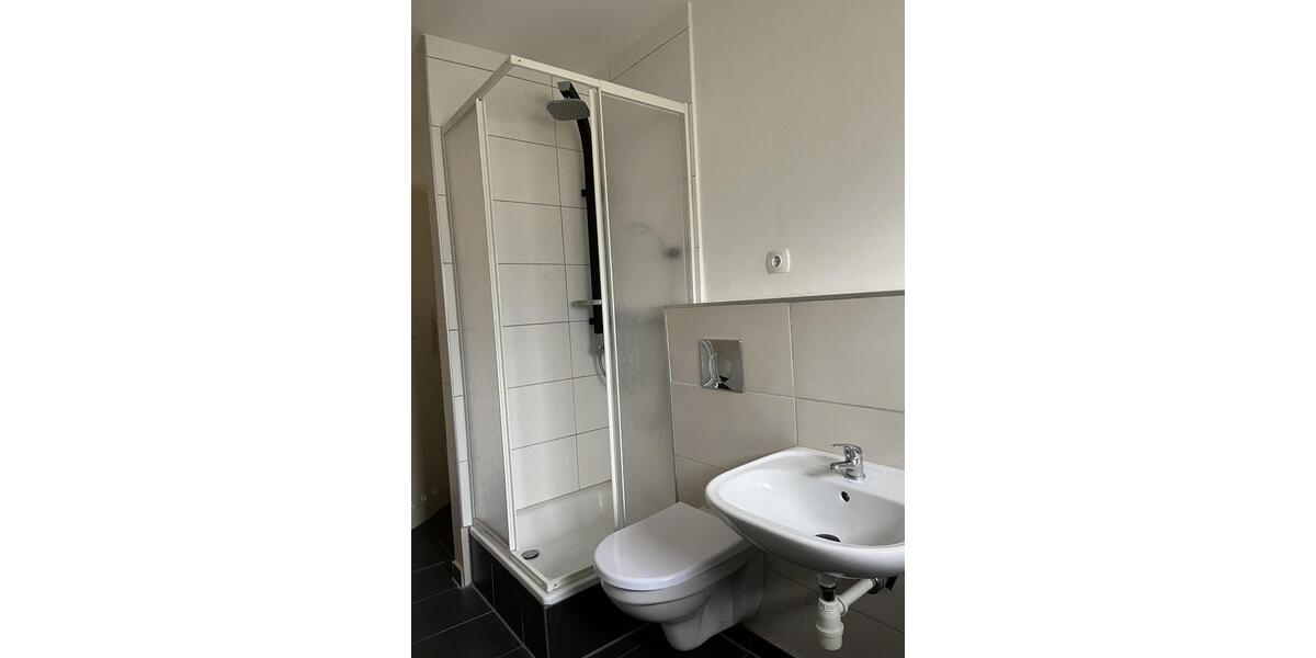 Etagenwohnung Zwickau Zwickau-Nord - 3 Zimmer, 76 m&sup2;, 400&euro; | Angebot:25869652