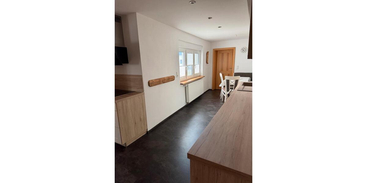 Etagenwohnung Zwickau Zwickau-Nord - 4 Zimmer, 160 m&sup2;, 1.550&euro; | Angebot:26662713