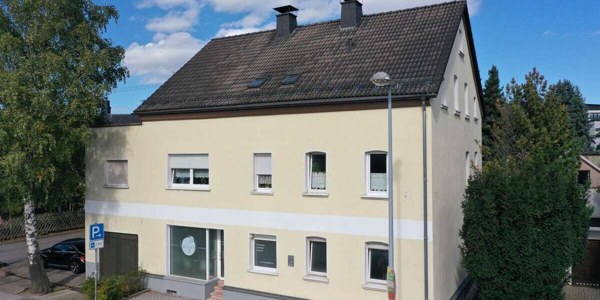 Einfamilienhaus Hohndorf - 9 Zimmer, 249 m&sup2;, 260.000&euro; | Angebot:25976685