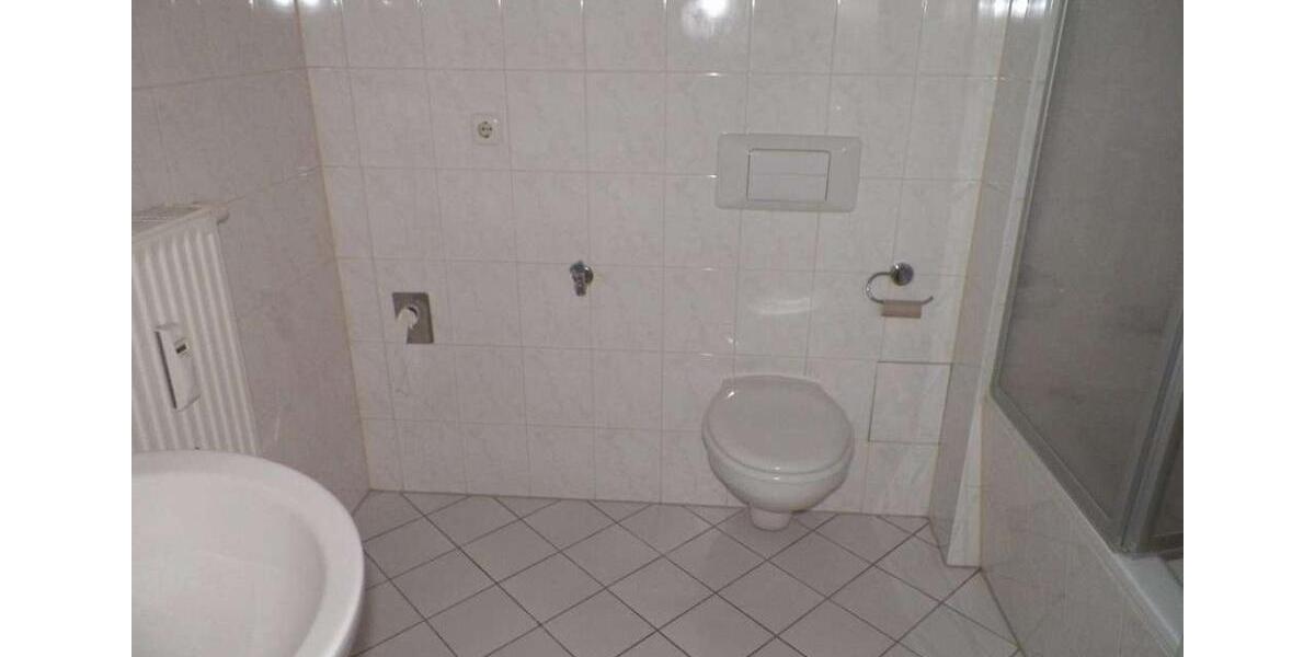 Etagenwohnung Zwickau Zwickau-Nord - 3 Zimmer, 75 m&sup2;, 450&euro; | Angebot:24589892