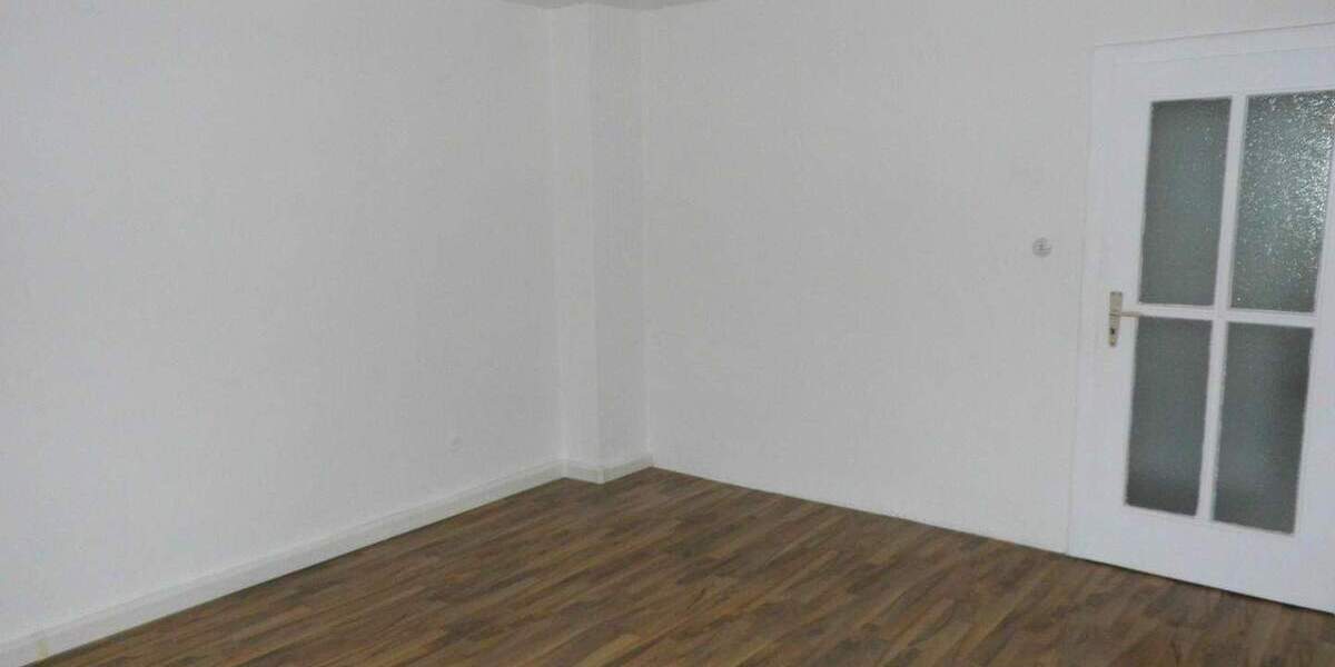 Etagenwohnung Reichenbach OT Mylau Mylau - 3 Zimmer, 61 m&sup2;, 50.000&euro; | Angebot:25662884