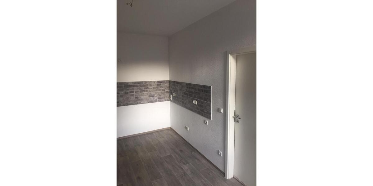 Mehrfamilienhaus, Wohnhaus Werdau - 350.000&euro; | Angebot:23010115