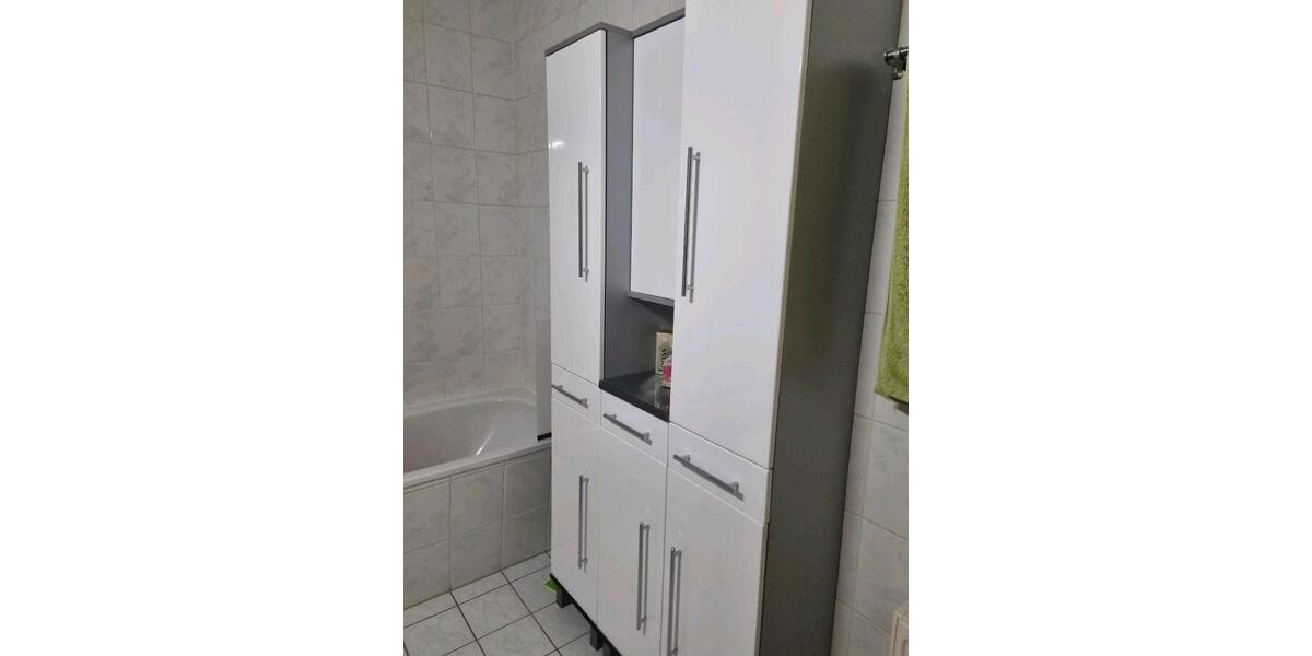 Erdgeschoßwohnung Zwickau - 3 Zimmer, 76 m&sup2;, 530&euro; | Angebot:25824218