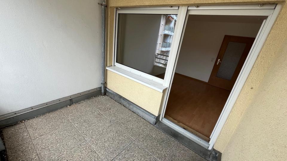 Etagenwohnung Werdau - 2 Zimmer, 60 m&sup2;, 400&euro; | Angebot:21650786