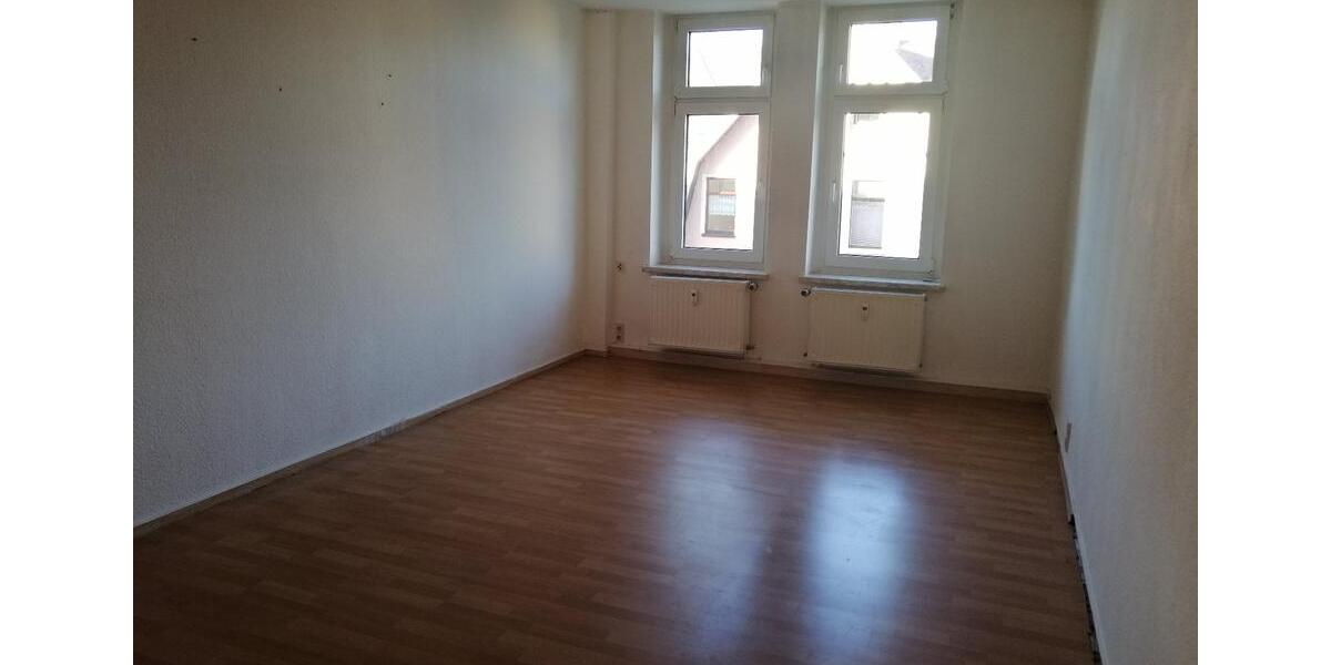 Etagenwohnung Glauchau - 2 Zimmer, 63 m&sup2;, 290&euro; | Angebot:25084325