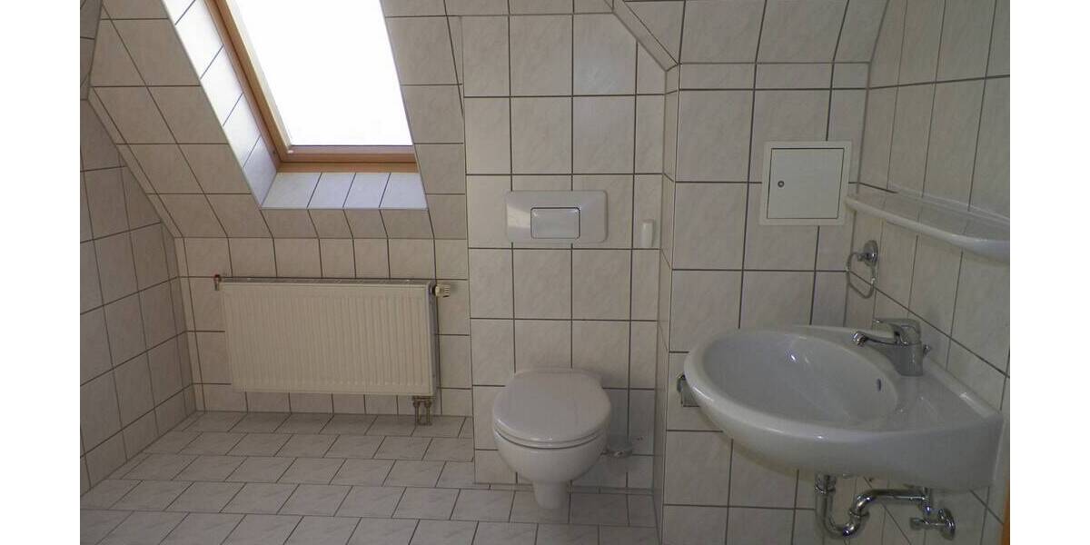 Etagenwohnung Zwickau Innenstadt - 3 Zimmer, 95 m&sup2;, 460&euro; | Angebot:25734772