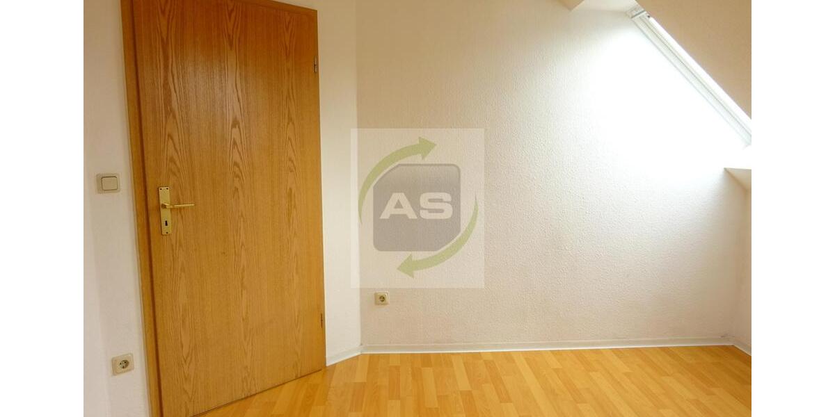 Dachgeschoßwohnung Zwickau Neuplanitz - 2 Zimmer, 70 m&sup2;, 390&euro; | Angebot:25547286