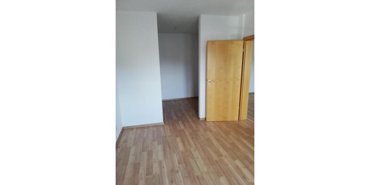 Dachgeschoßwohnung Thalheim/Erzgebirge Erzgebirge - 3 Zimmer, 66 m&sup2;, 360&euro; | Angebot:24786899