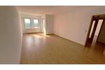 Dachgeschoßwohnung Zwickau Auerbach - 2 Zimmer, 66 m&sup2;, 480&euro; | Angebot:25438235