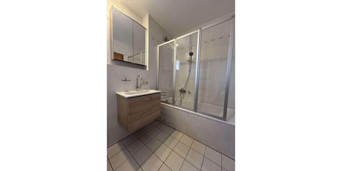 Etagenwohnung Werdau Leubnitz - 3 Zimmer, 73 m&sup2;, 515&euro; | Angebot:25989810