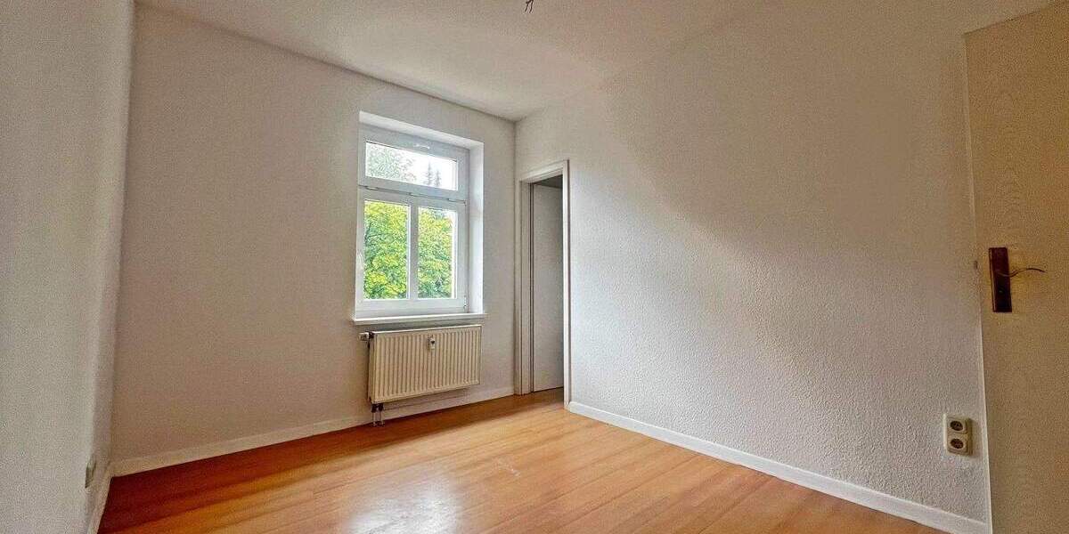 Etagenwohnung Limbach-Oberfrohna Oberfrohna - 4 Zimmer, 94 m&sup2;, 108.000&euro; | Angebot:25689587