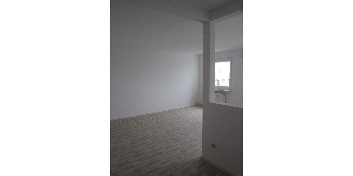 Etagenwohnung Crimmitschau - 3 Zimmer, 69 m&sup2;, 541&euro; | Angebot:23062750