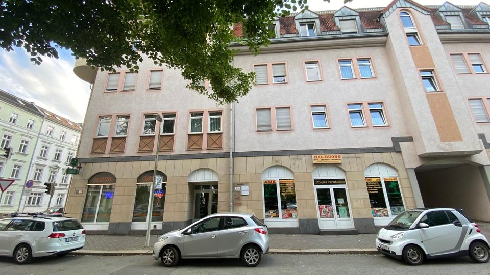 Etagenwohnung Zwickau - 2 Zimmer, 81 m&sup2;, 400&euro; | Angebot:23316528