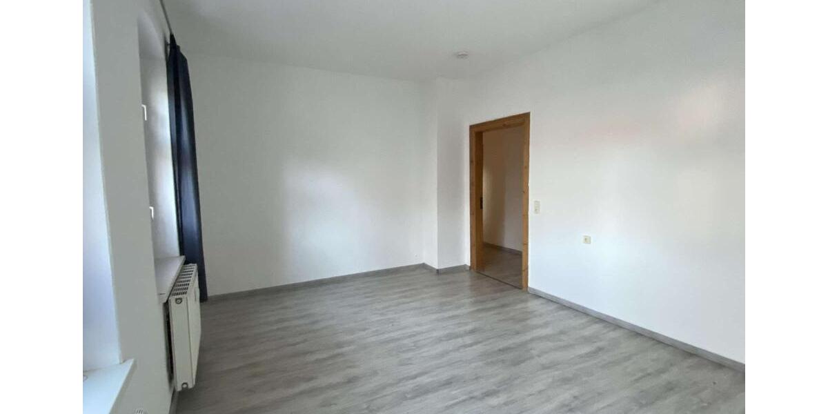 Etagenwohnung Zwickau Zwickau-Nord - 3 Zimmer, 97 m&sup2;, 610&euro; | Angebot:24941012