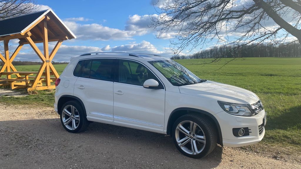 VW Tiguan 142.110 km 11.989 &euro; zwickau 08058