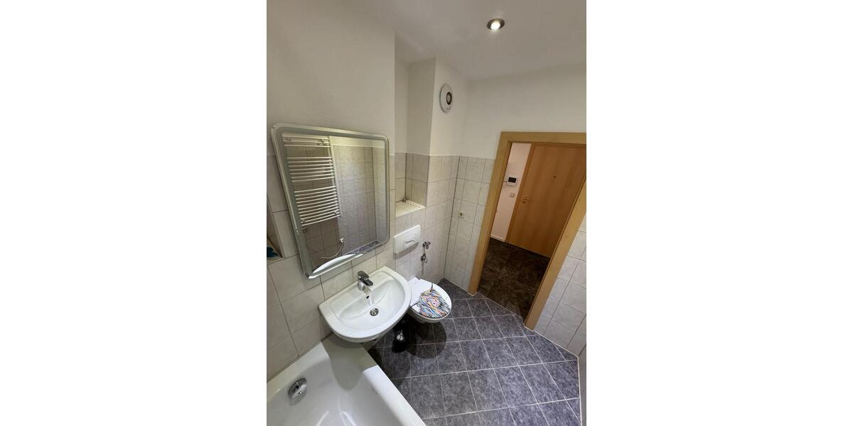 Erdgeschoßwohnung Aue-Bad Schlema Bad Schlema - 2 Zimmer, 50 m&sup2;, 320&euro; | Angebot:25843858