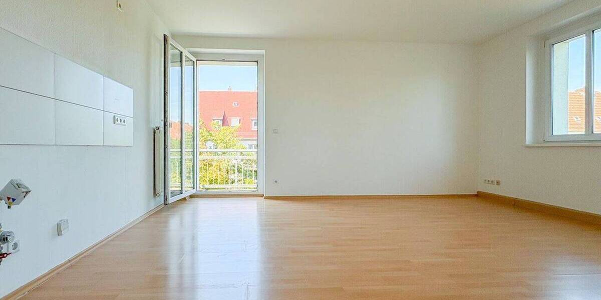Etagenwohnung Zwickau Pölbitz - 2 Zimmer, 52 m&sup2;, 295&euro; | Angebot:25985505