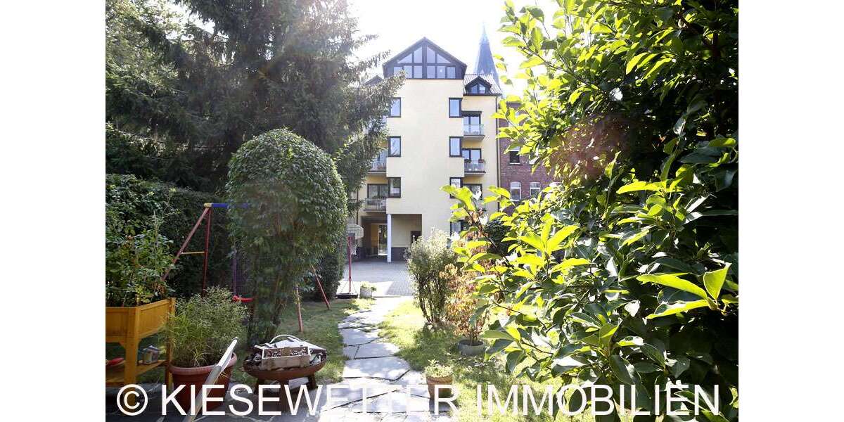 Etagenwohnung Zwickau Nordvorstadt - 2 Zimmer, 69 m&sup2;, 440&euro; | Angebot:16068444