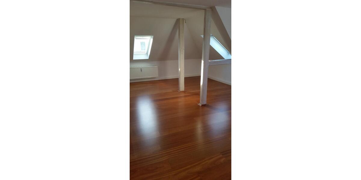 Dachgeschoßwohnung Limbach-Oberfrohna Oberfrohna - 2 Zimmer, 59 m&sup2;, 355&euro; | Angebot:24075560