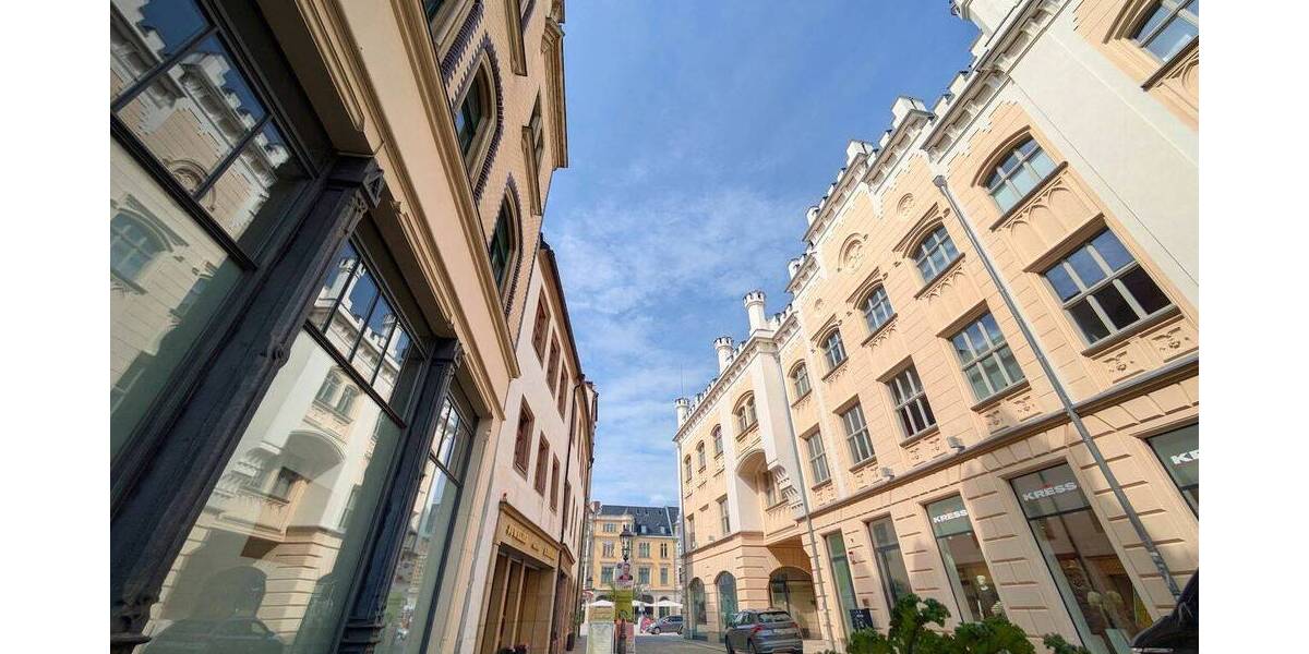 Etagenwohnung Zwickau Innenstadt - 2 Zimmer, 83 m&sup2;, 800&euro; | Angebot:25820188