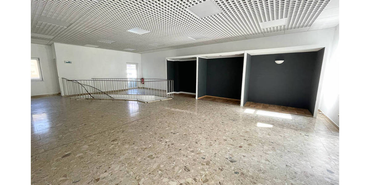 Gewerbeobjekt Aue-Bad Schlema Bad Schlema - 2 Zimmer, 810&euro; | Angebot:25688125